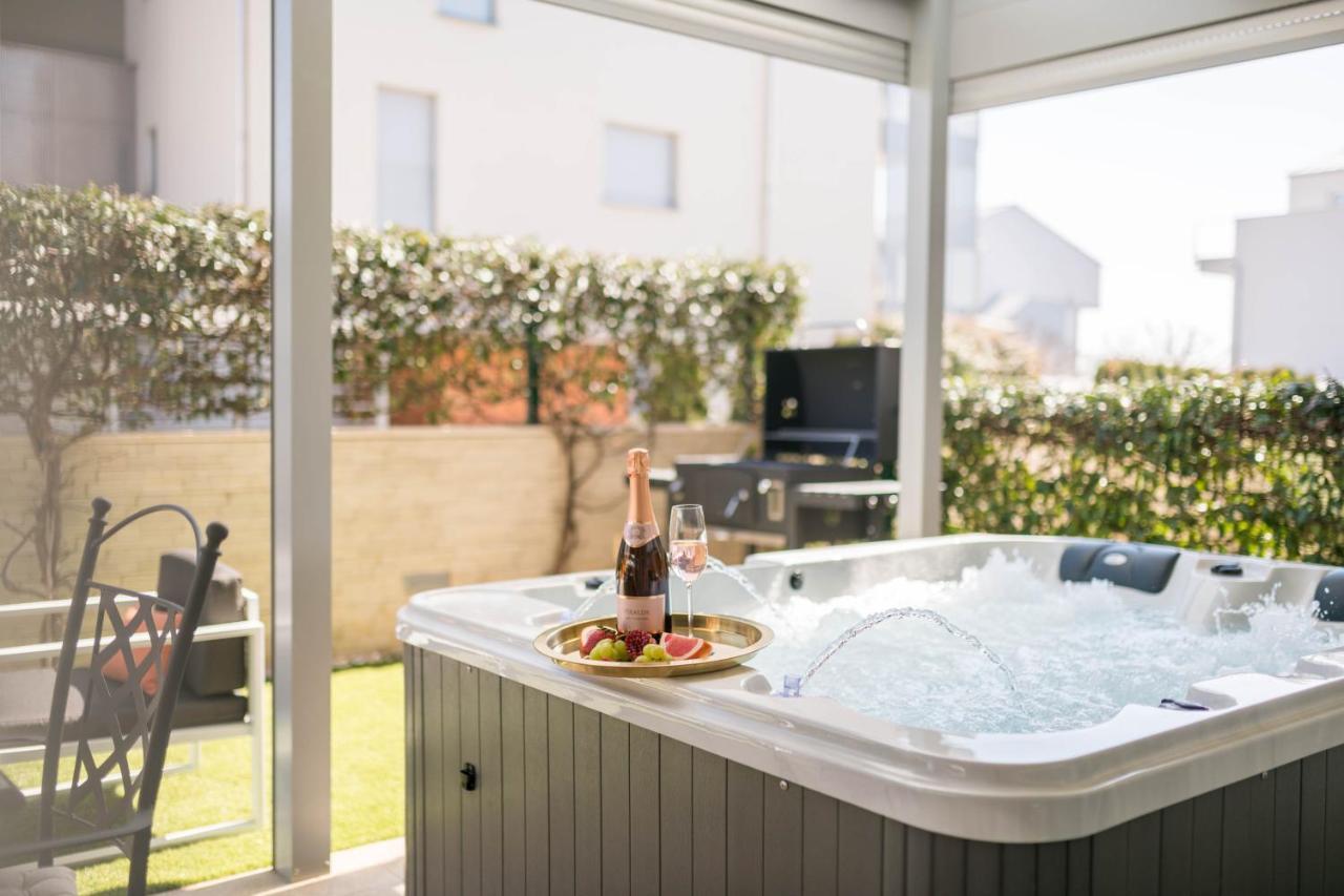 Apt Gioan Novigrad, 500M To Sea, Private Heated Jacuzzi, Bbq, Private Parking Novigrad Istria Eksteriør bilde
